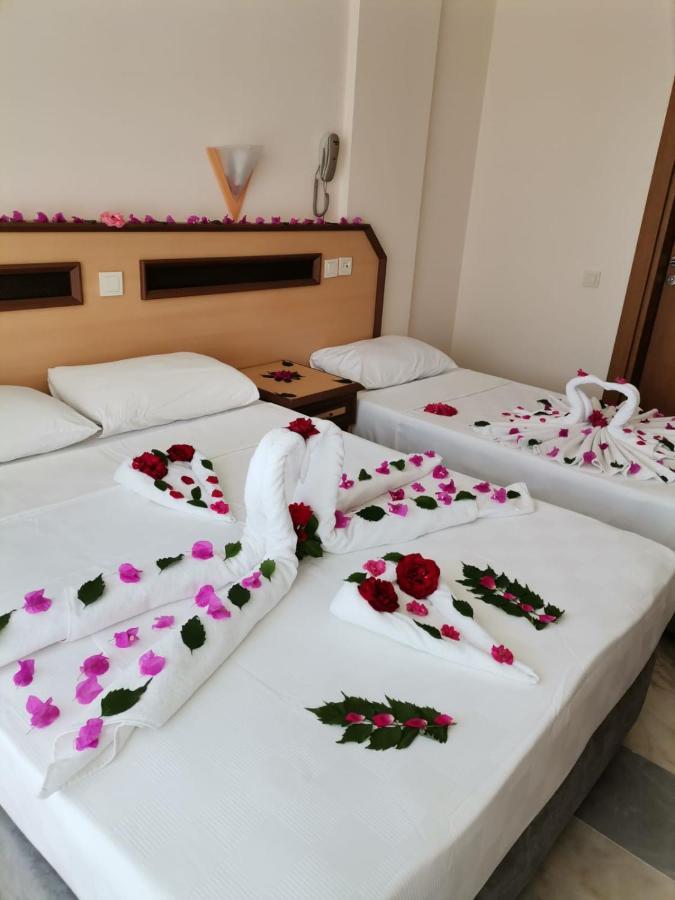 Triple Room with Garden View