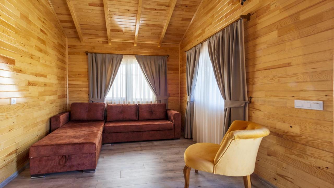 Çift Kişilik, Verandalı Oda