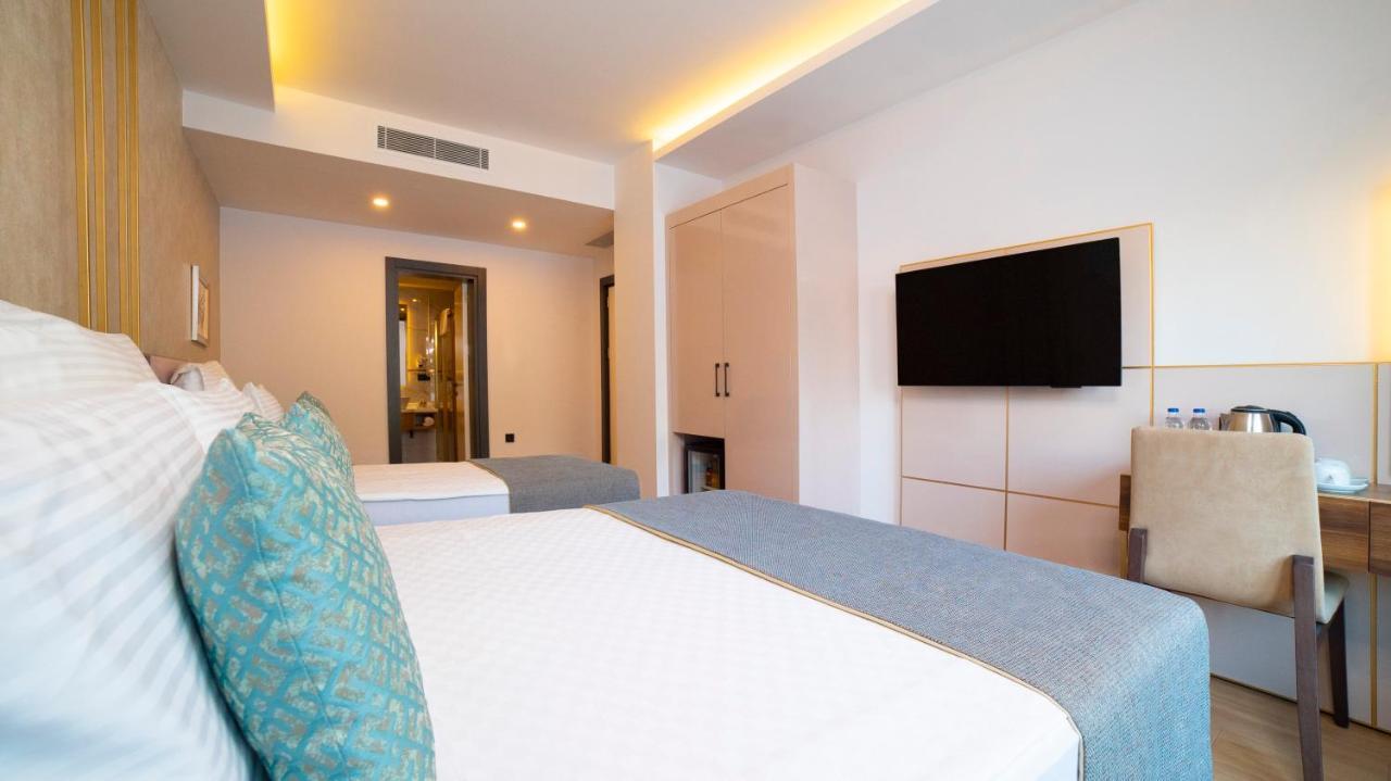 Superior Quadruple Room,1731643989:JPEG