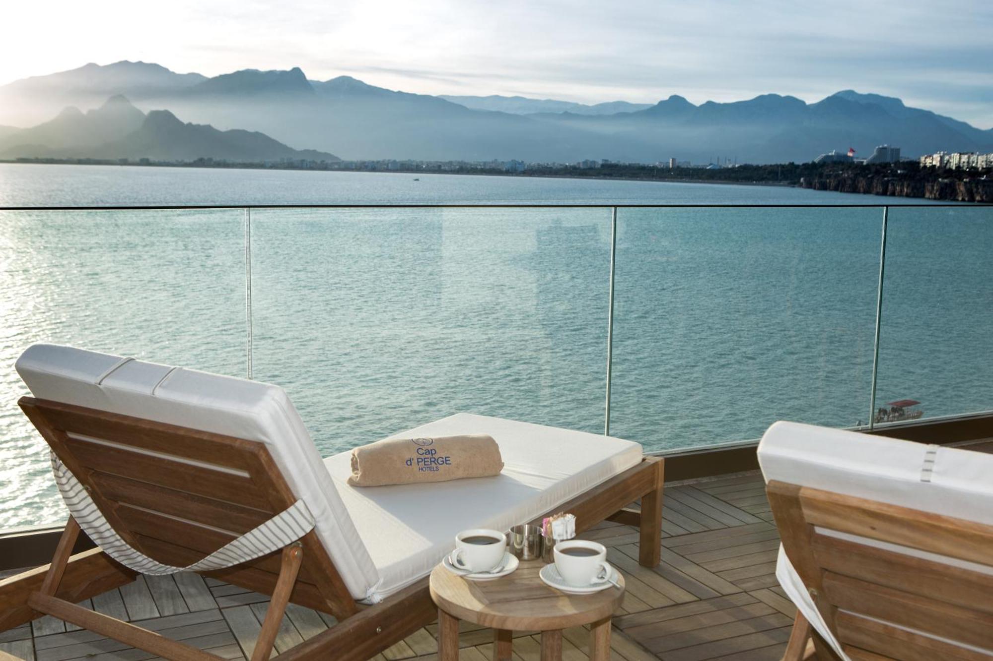 Grace Penthouse Suit,1280907784:JPEG