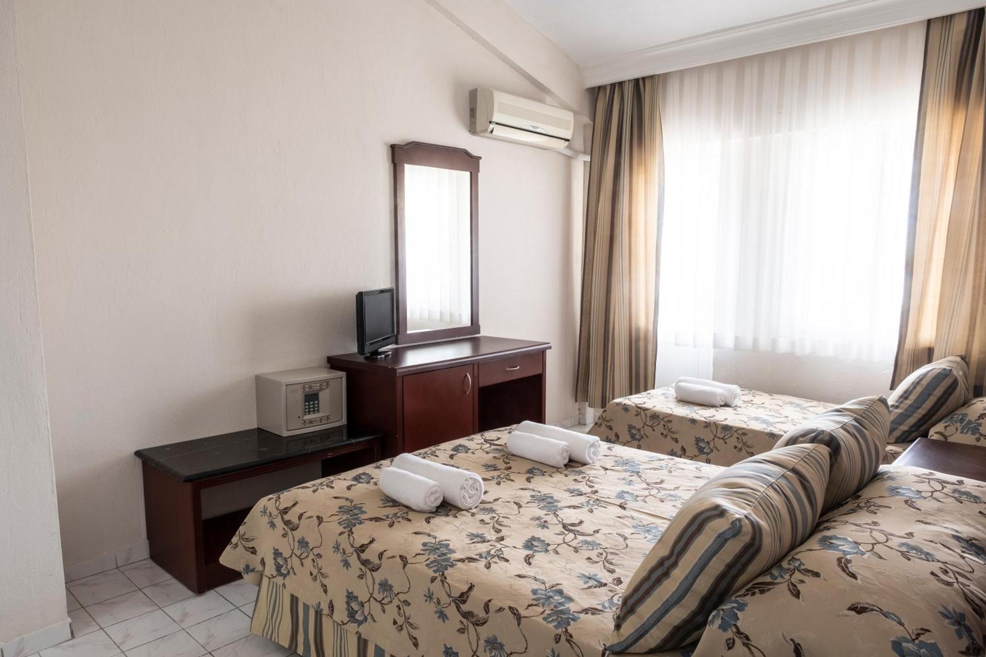 Standard Double Room,1000406385:JPEG