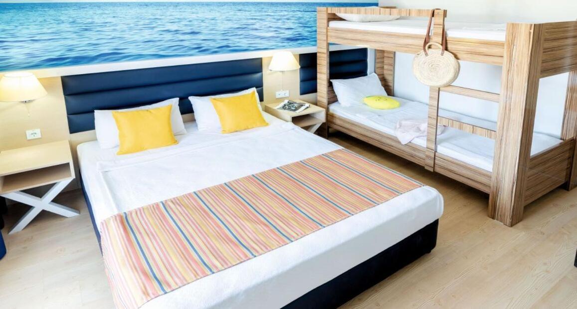 Quadruple Room with Shower