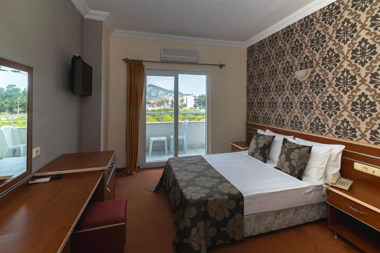 Standard Doppel-/Zweibettzimmer mit Balkon