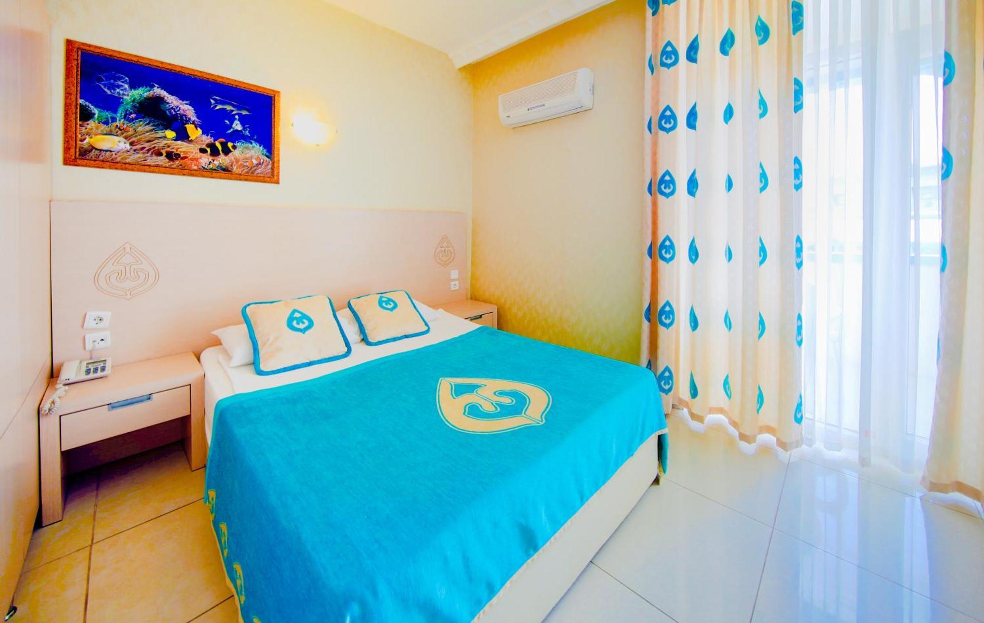 Superior Triple Room