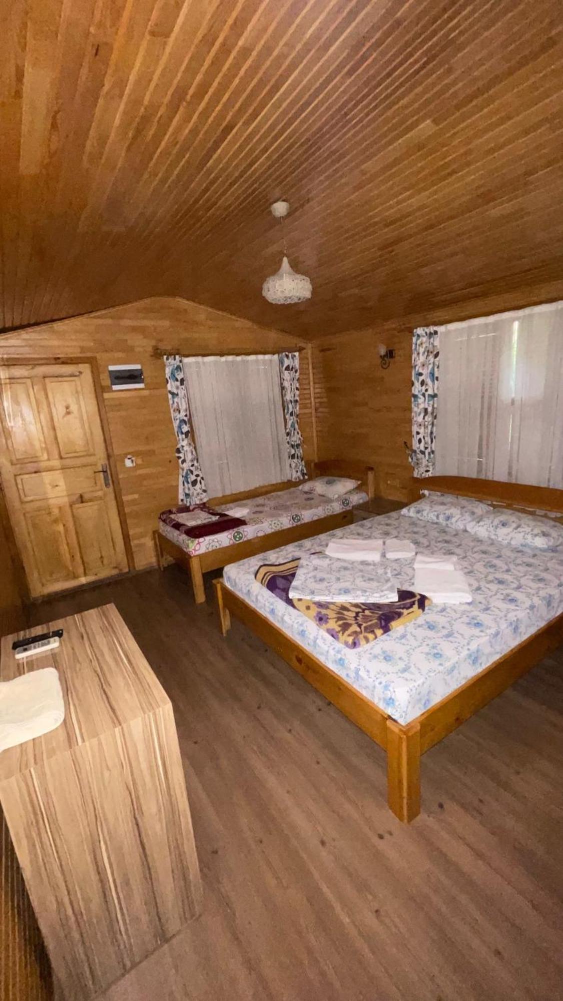Dört Yataklı Kadınlar Yatakhanesi