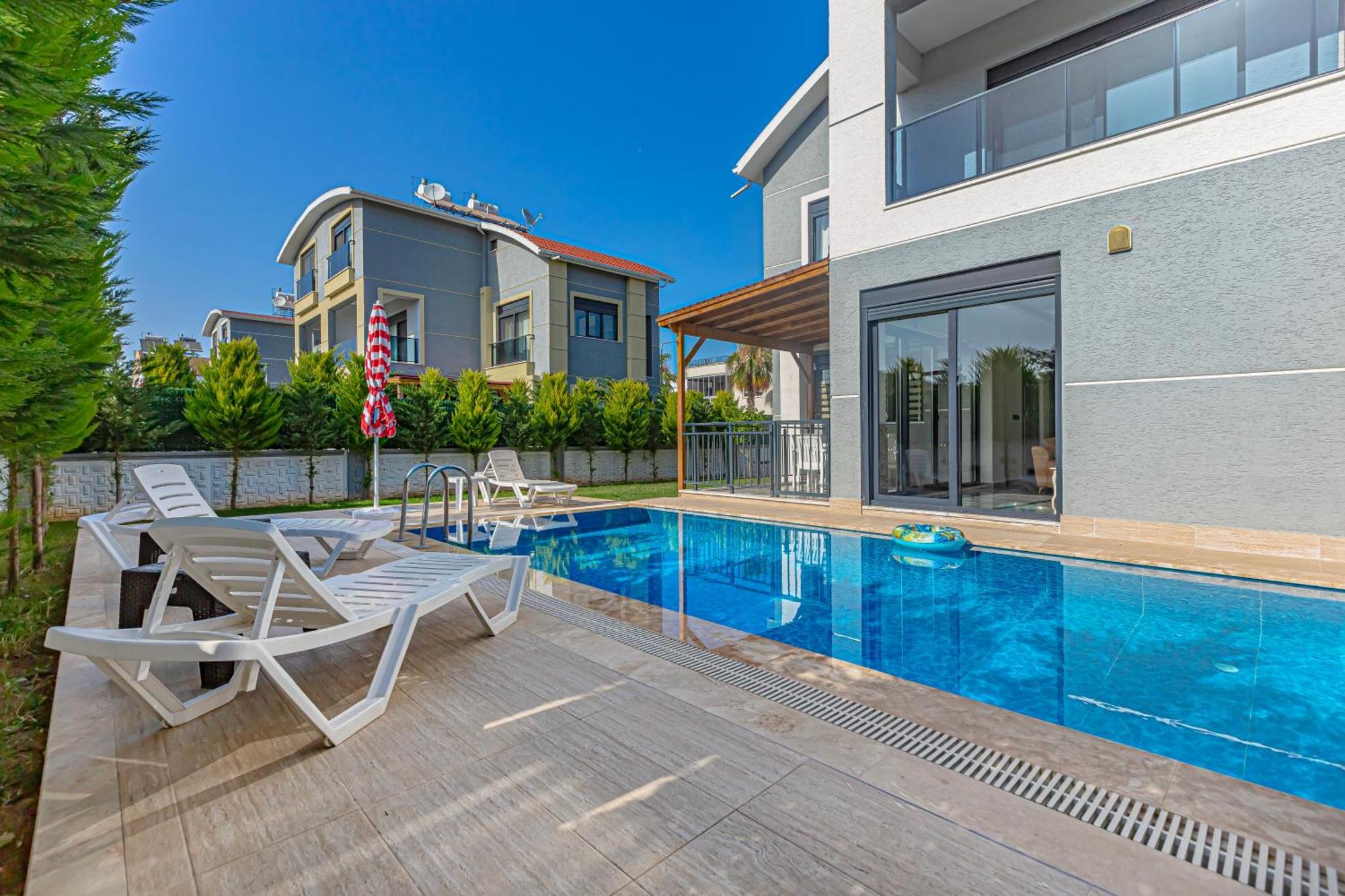 Villa Deluxe