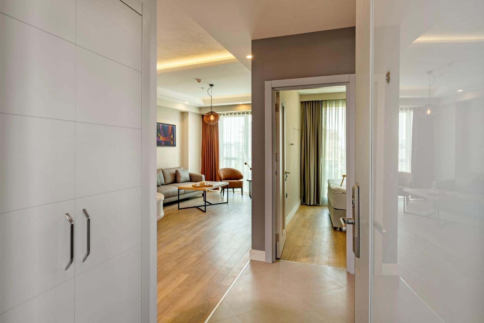 Suite with Garden View,1662470134:JPEG
