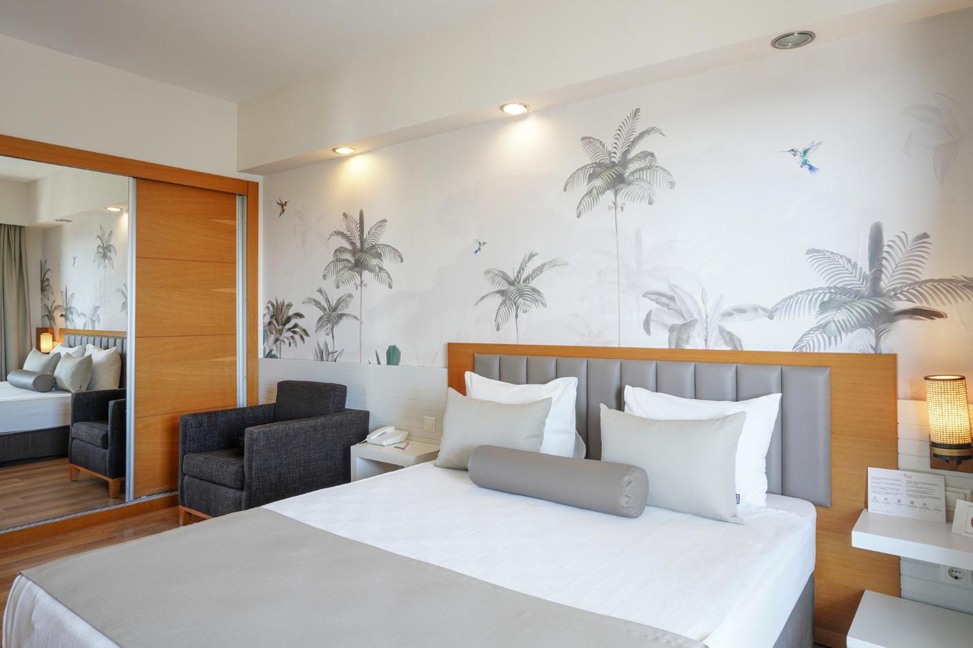 Doppelzimmer mit Poolblick