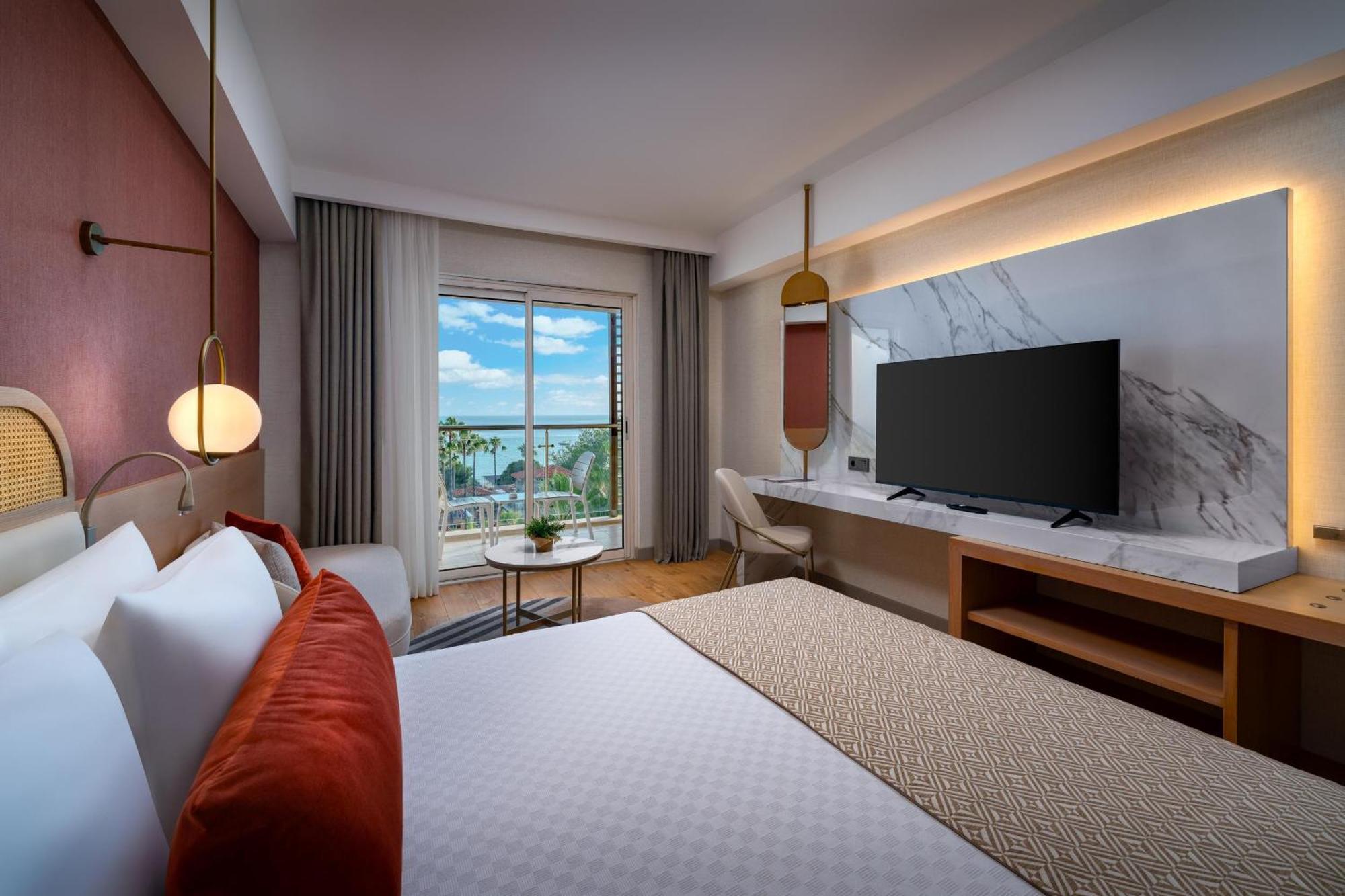 Standard Double or Twin Room with Sea View