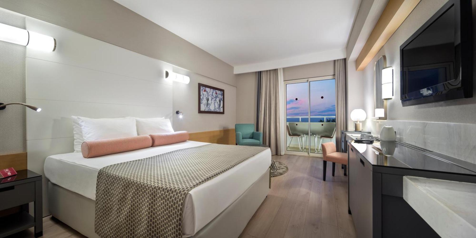 Standard Double or Twin Room with Sea View