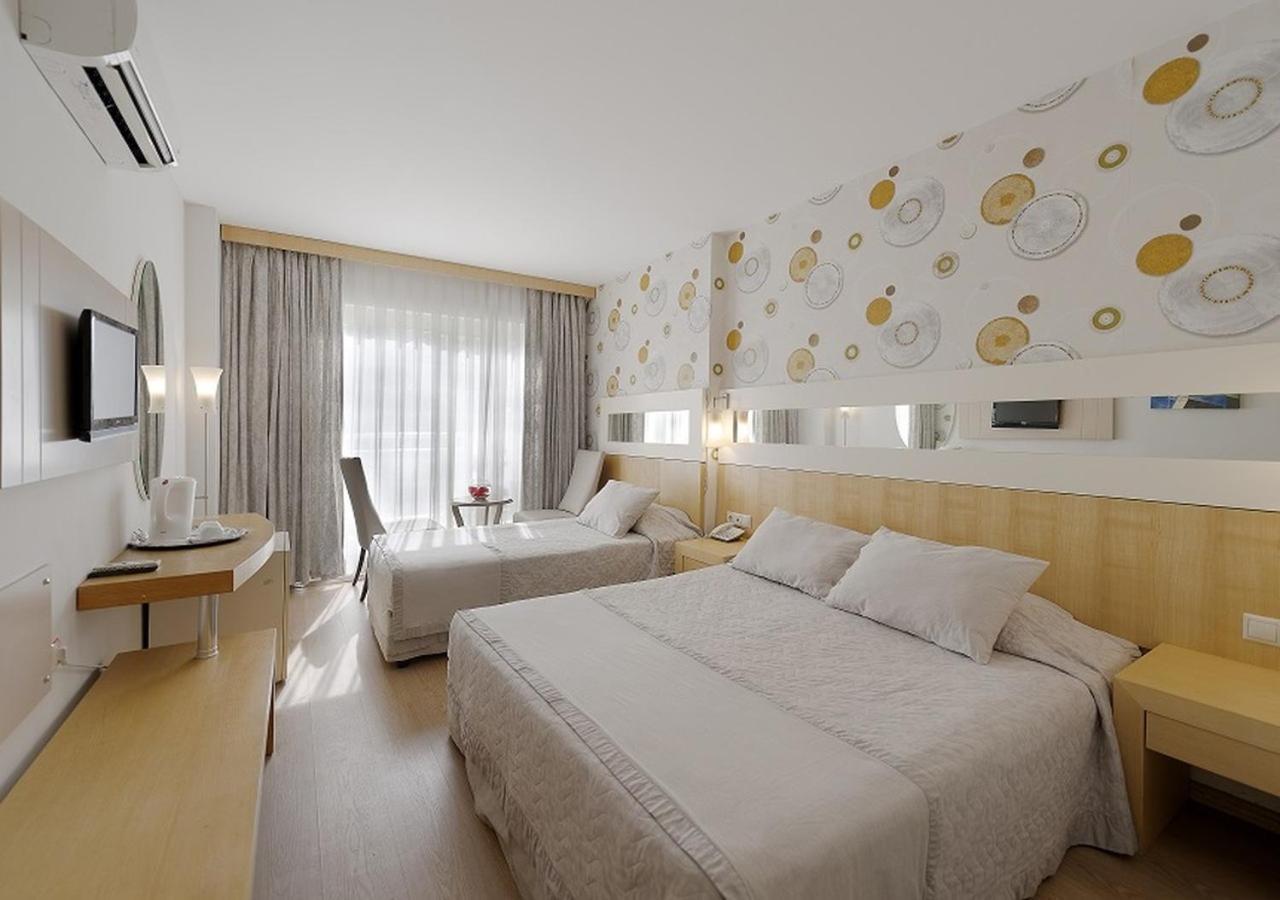 Großes Doppelzimmer