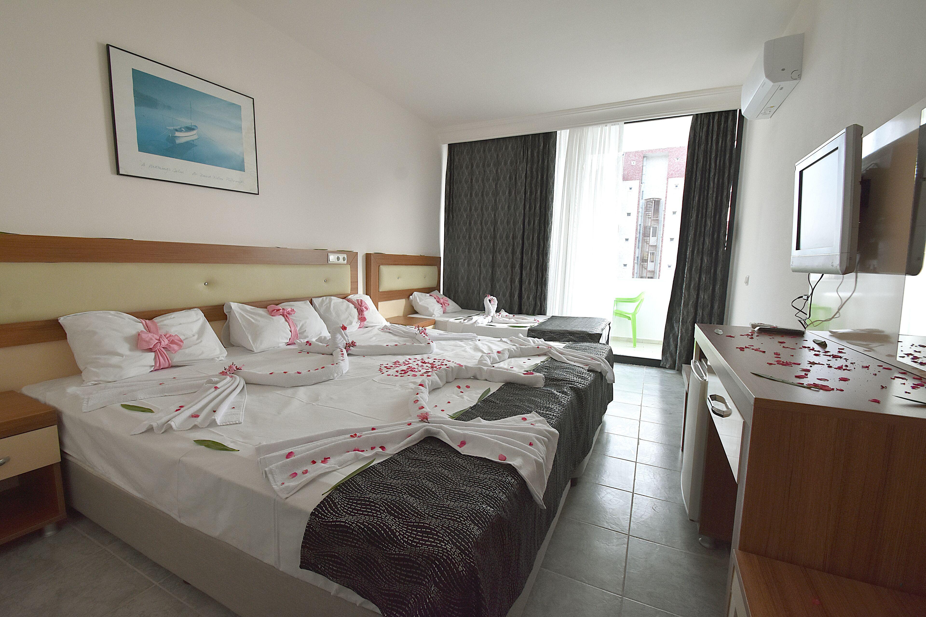 Luxury Triple Room