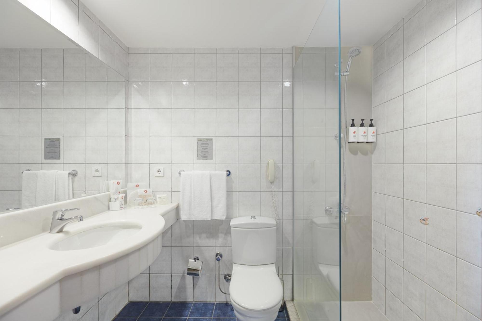 Comfort Triple Room