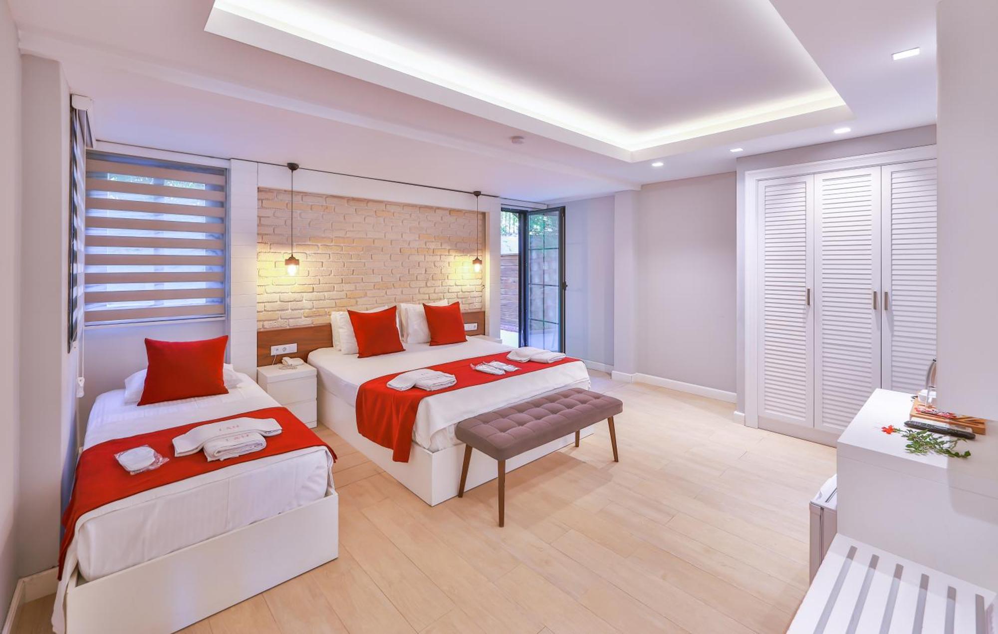 Comfort Triple Room