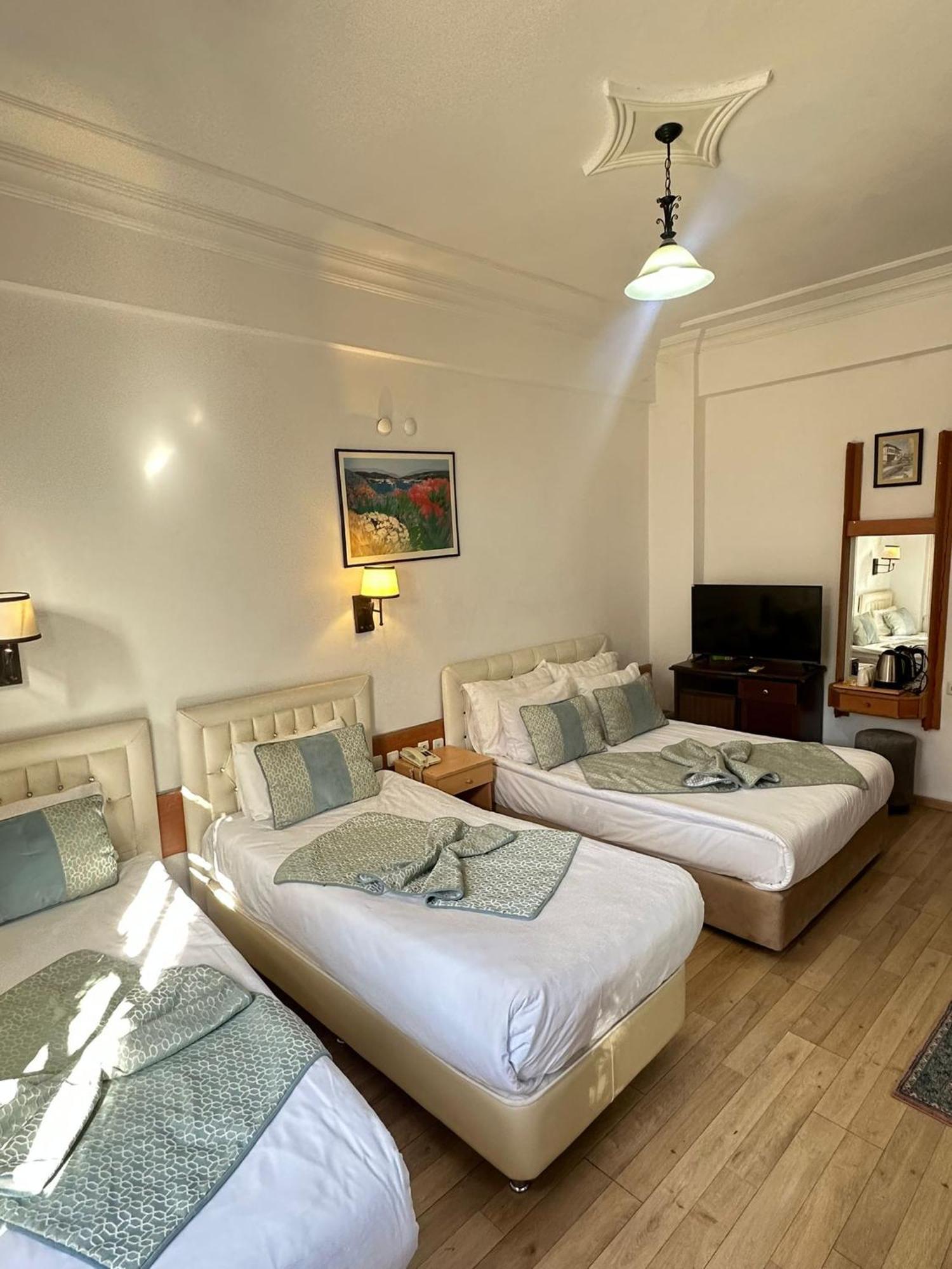 Family Suite with Balcony,1758280916:JPEG