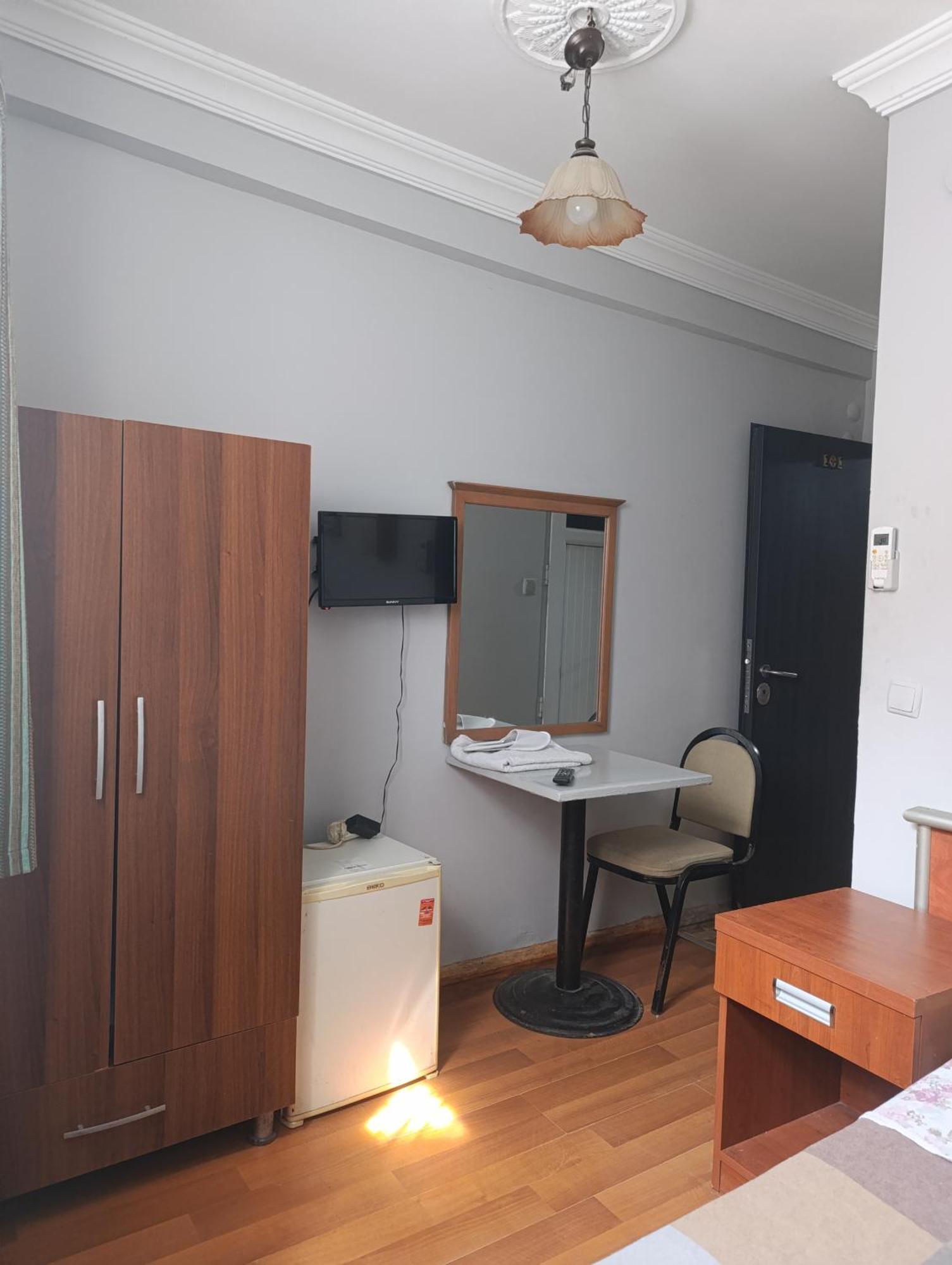 Camera Singola con Bagno Privato
