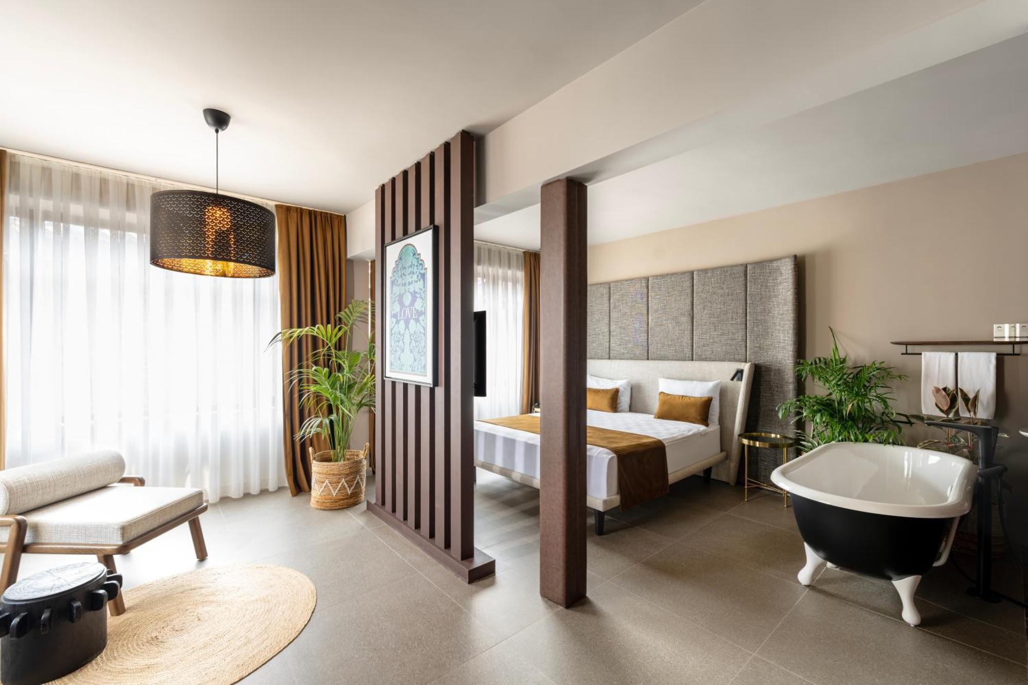 Superior King Room
