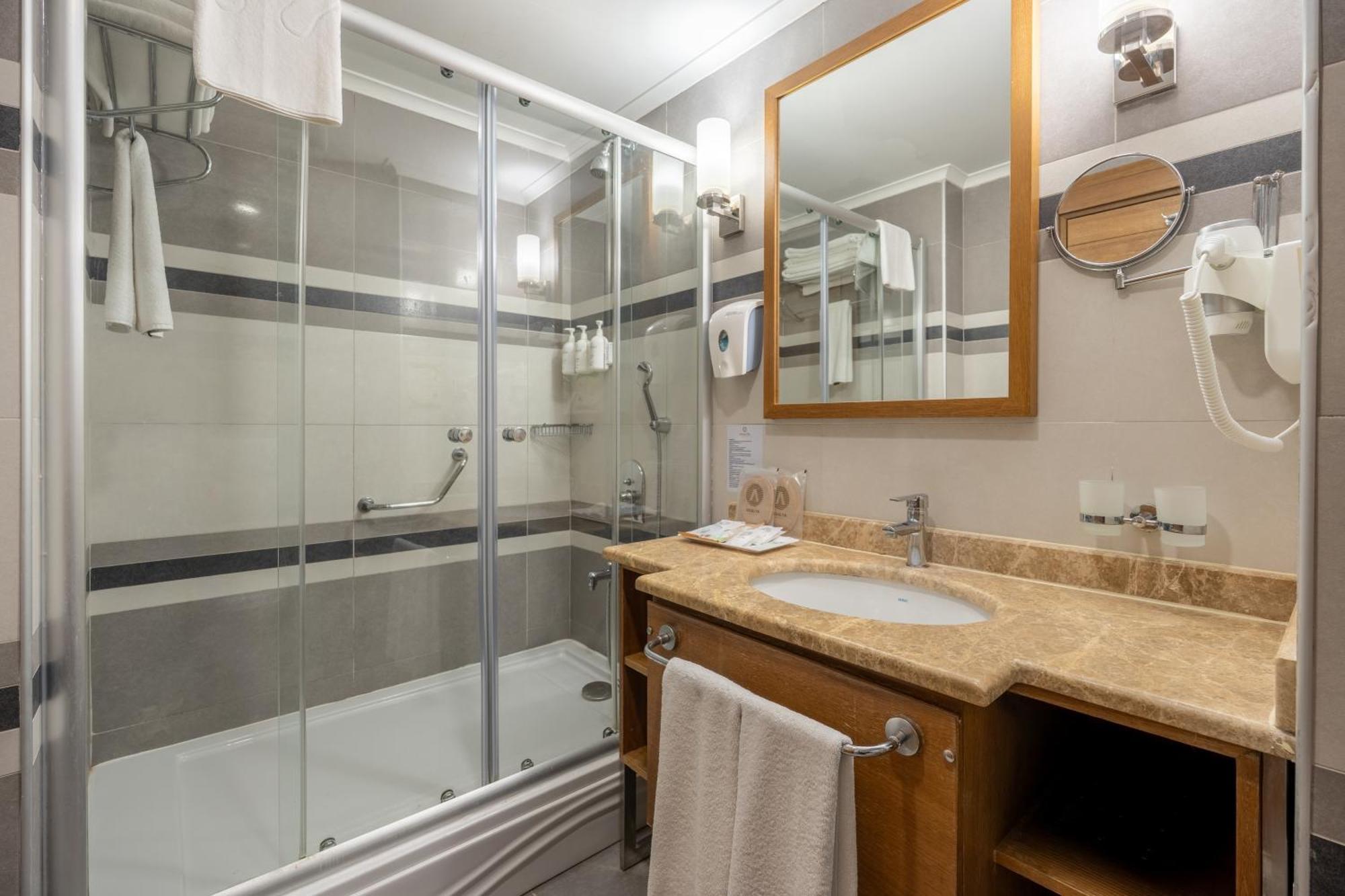 Tweepersoonskamer met 1 of 2 Bedden en Uitzicht op het Vasteland