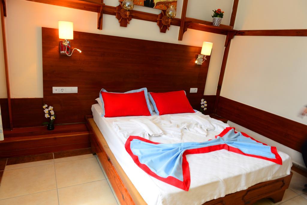 Standaard Tweepersoonskamer met 1 of 2 Bedden en Balkon