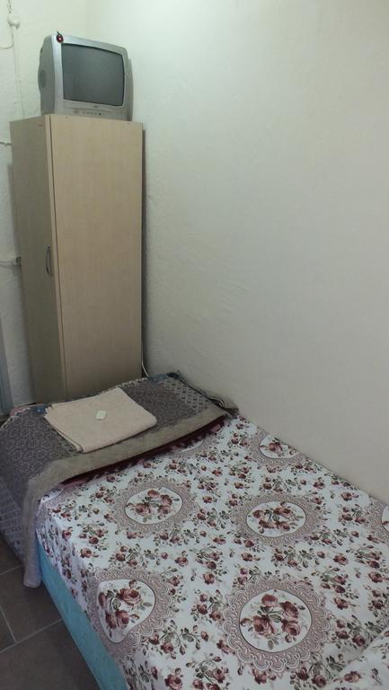 Chambre Simple avec Salle de Bains Commune