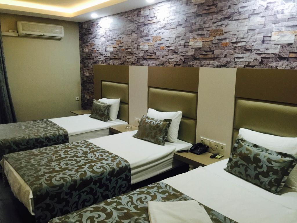 Triple Room with Bathroom