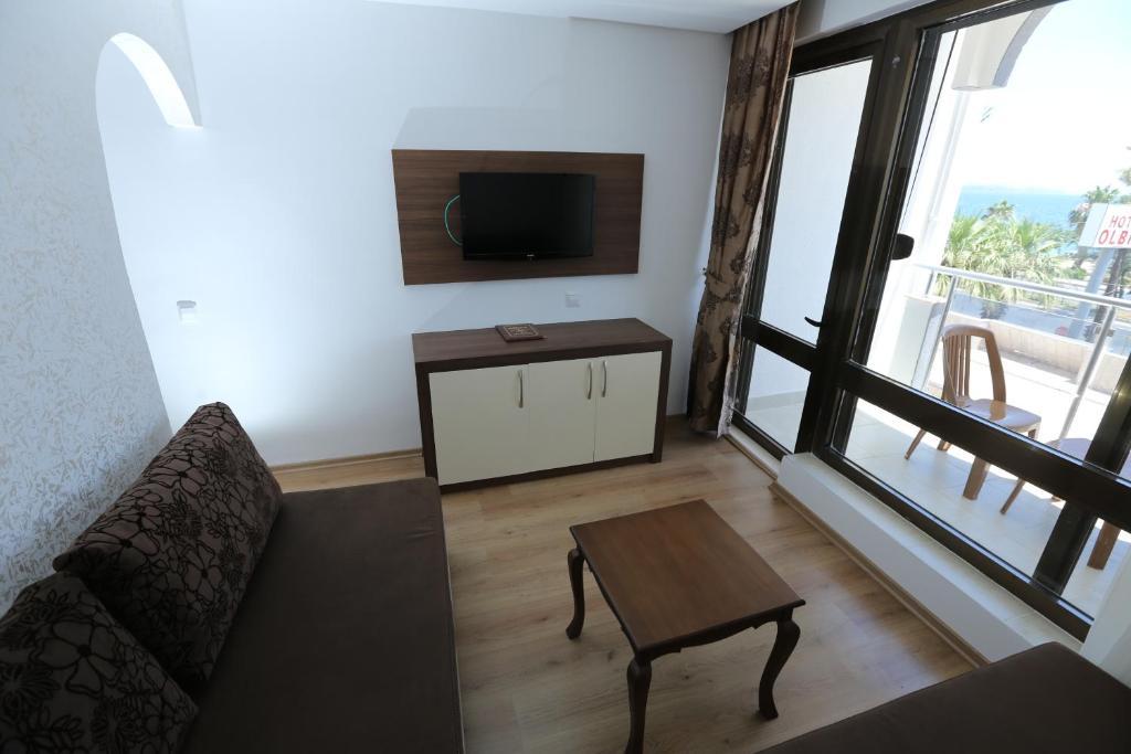 Suite with Sea View,693959874:JPEG
