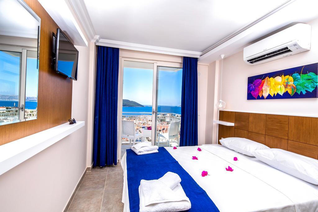 Deluxe Double or Twin Room with Sea View