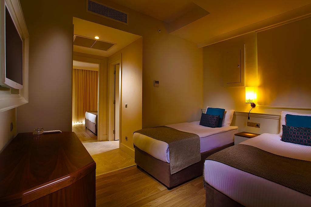 Junior Suite,700048720:JPEG