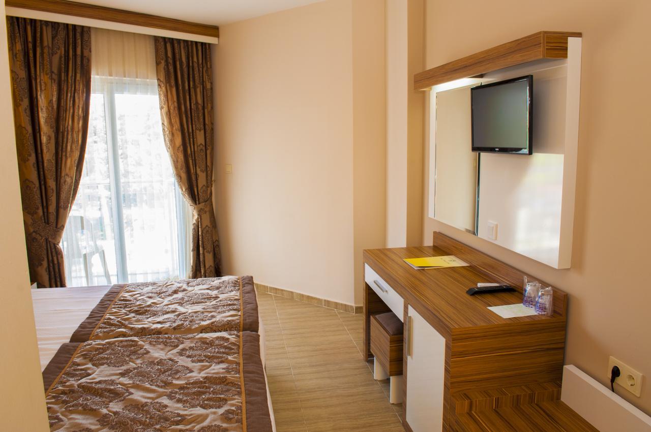 Standard Double Room,526099185:JPEG