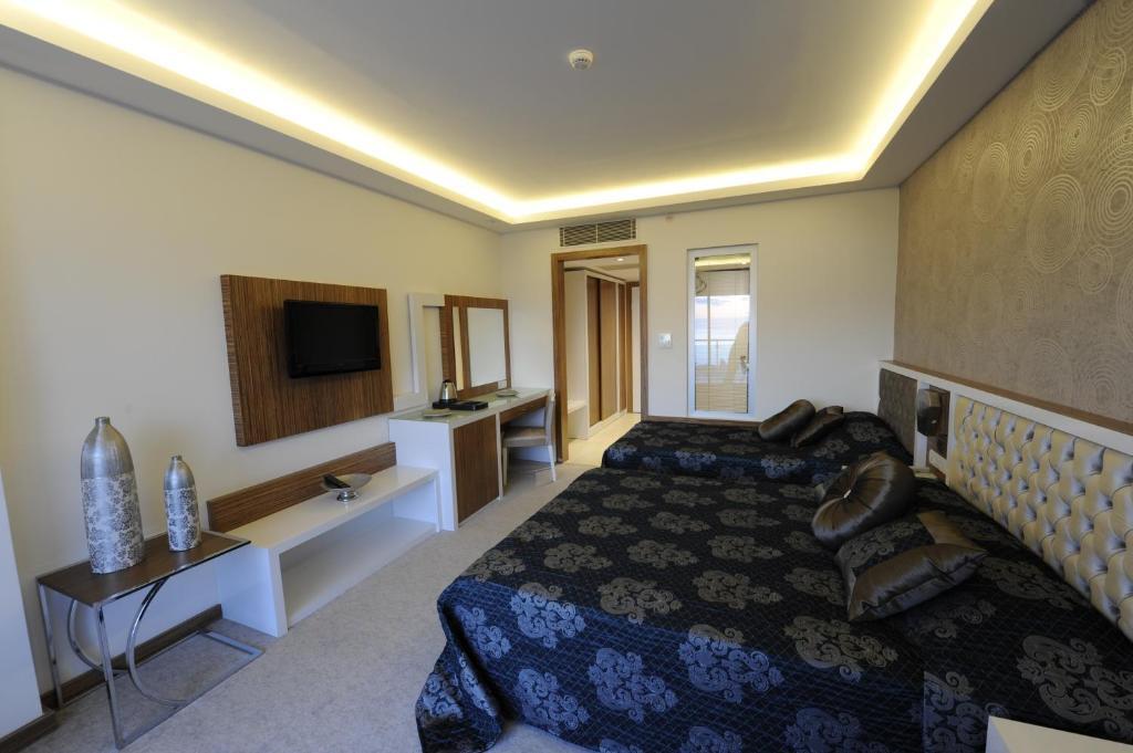 Standard Doppel- oder Zweibettzimmer mit Meerblick