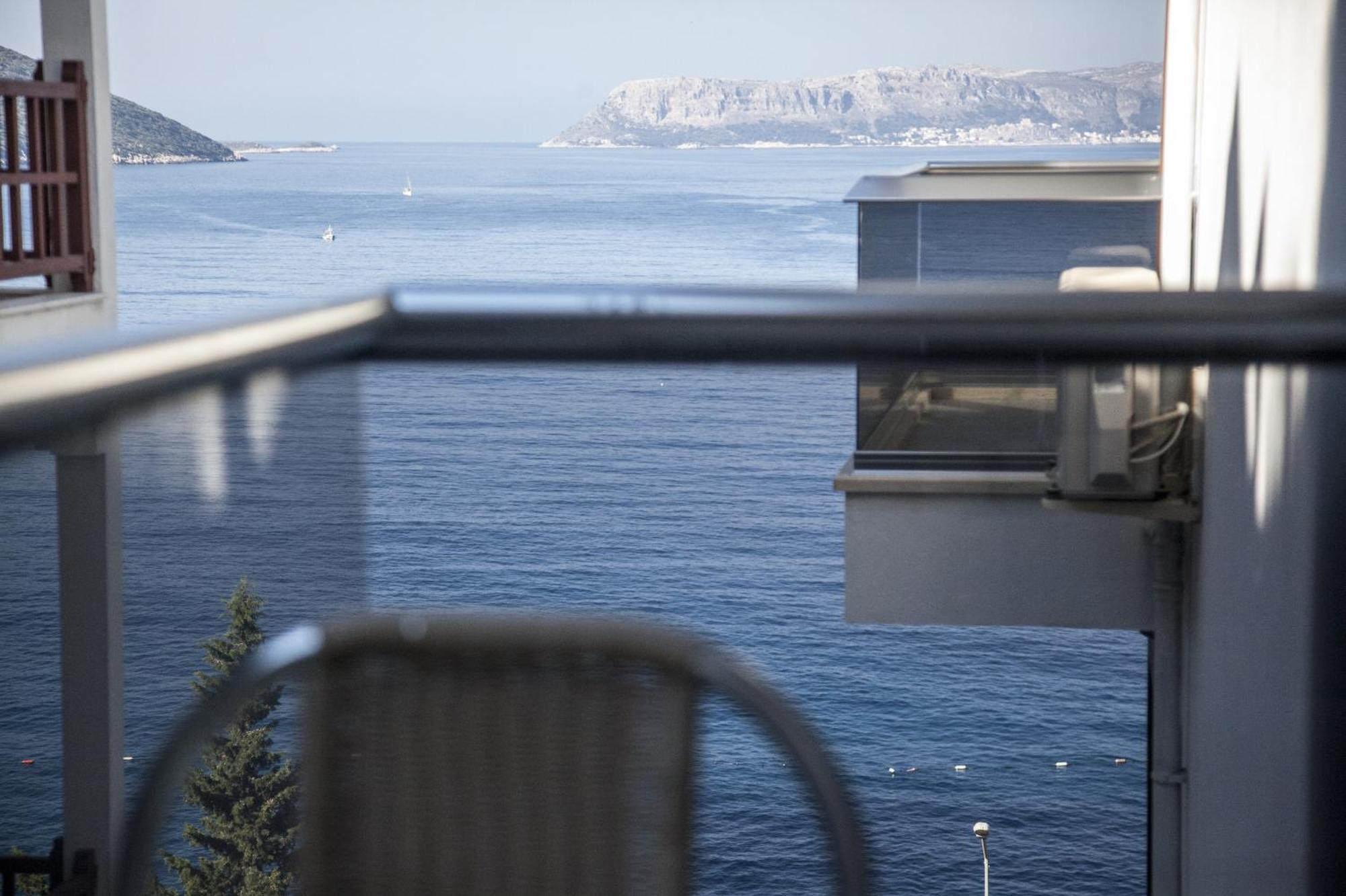 Standard Double Room with Side Sea View