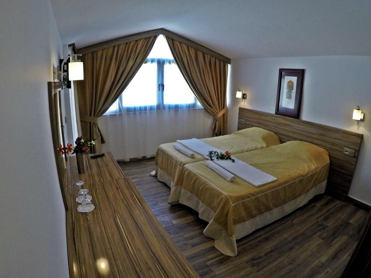 Deluxe Double Room,789180345:JPEG