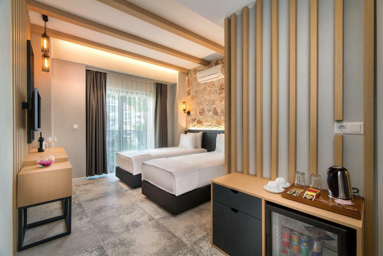 Twin Room with Balcony