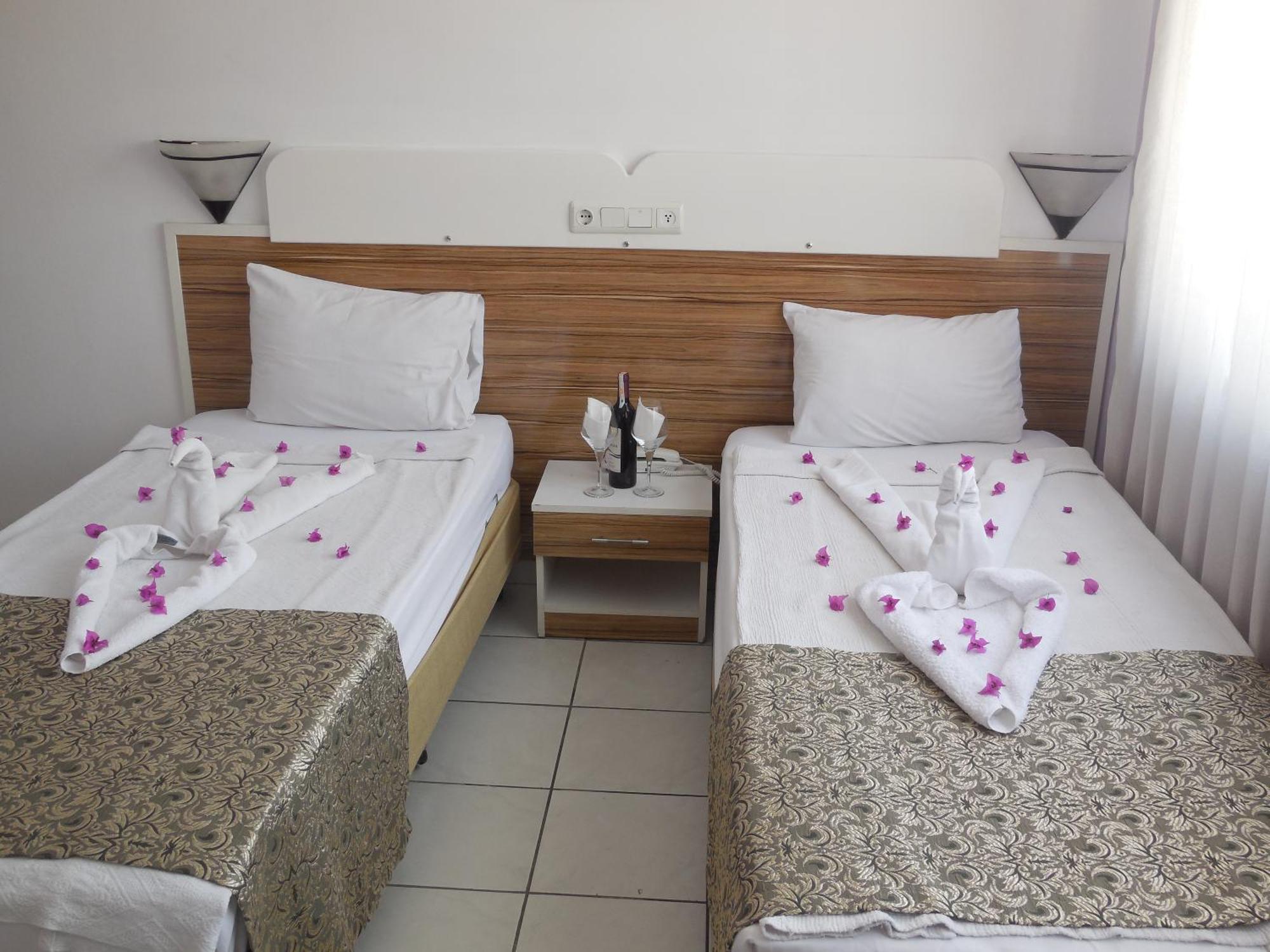 Basic Double Room