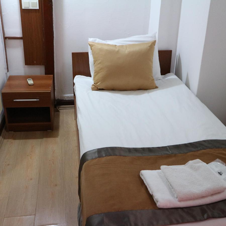 1st Floor Small Single Room