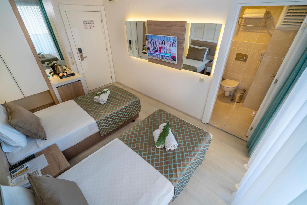 Standard Double or Twin Room with Balcony,972644047:JPEG