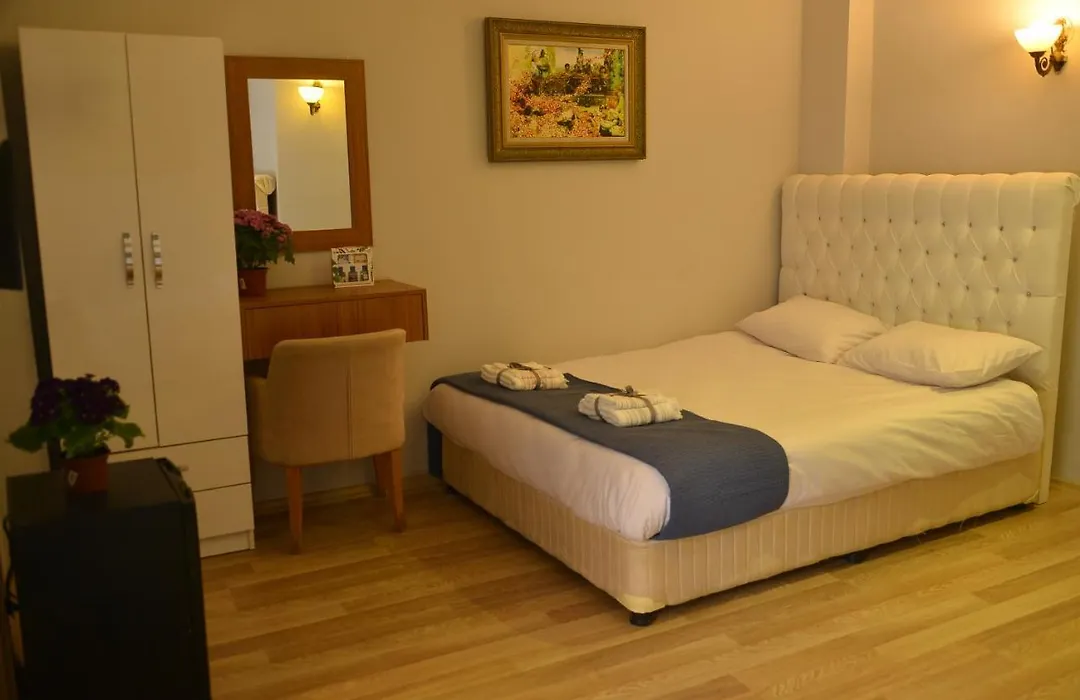 Pure Diamond Hotel-1