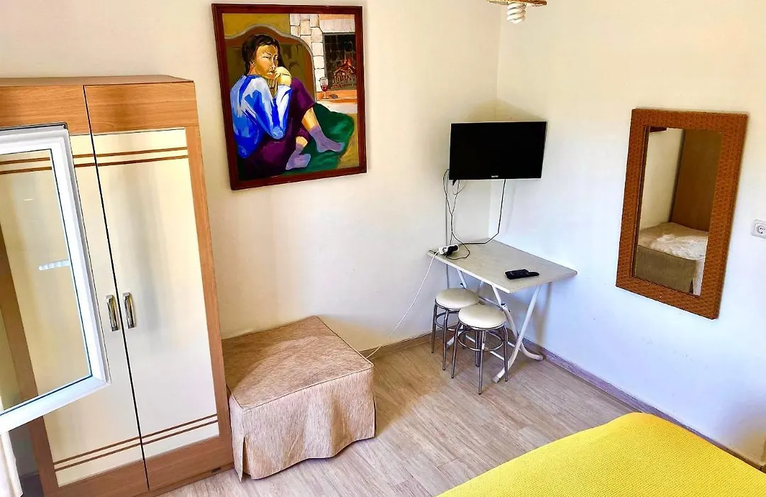 Gera Apart Adonis-1
