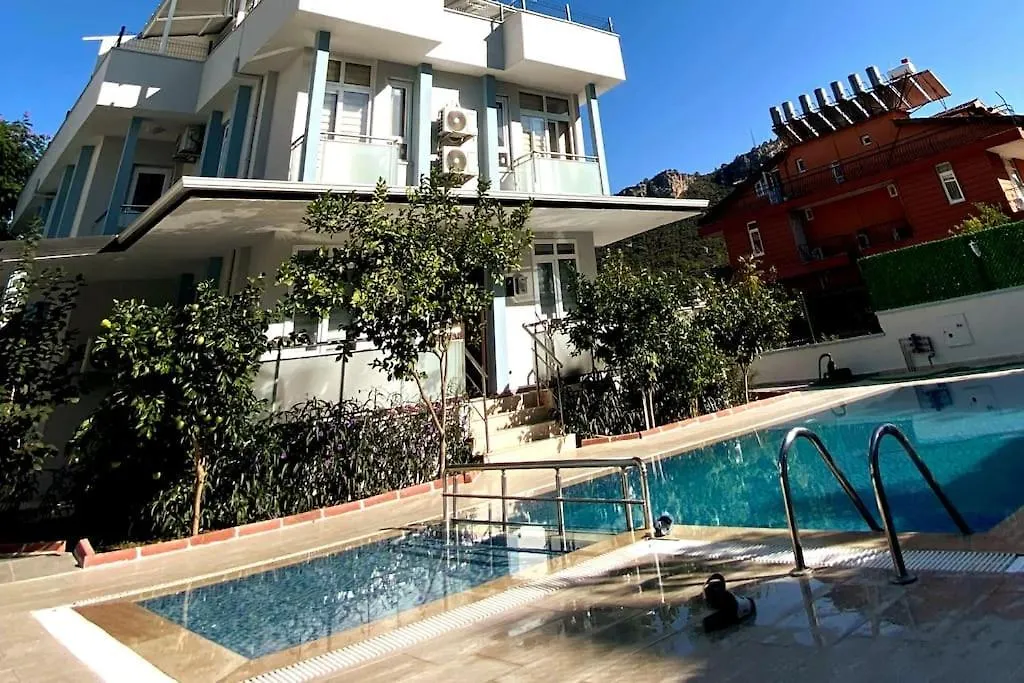 Villa Maleyna-1