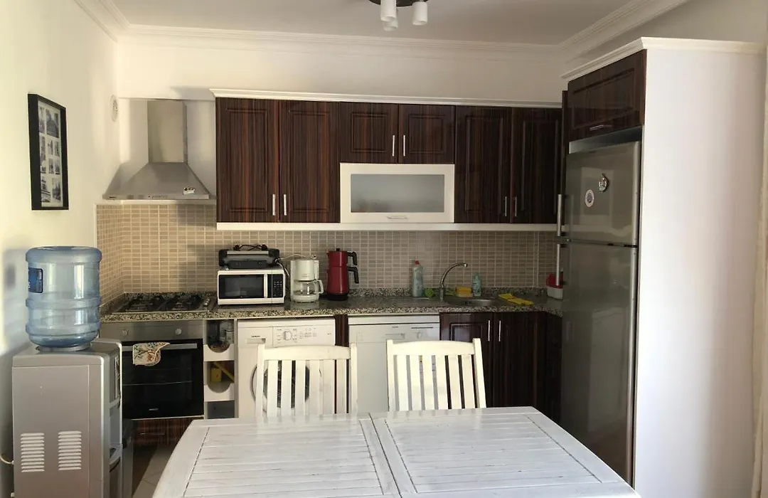 A Cozy Flat 200 M To The Beach With A Mountain View-1