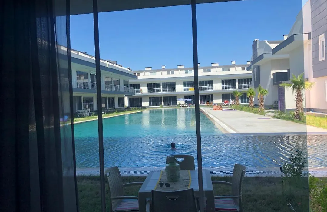 Guls Pool Home-1