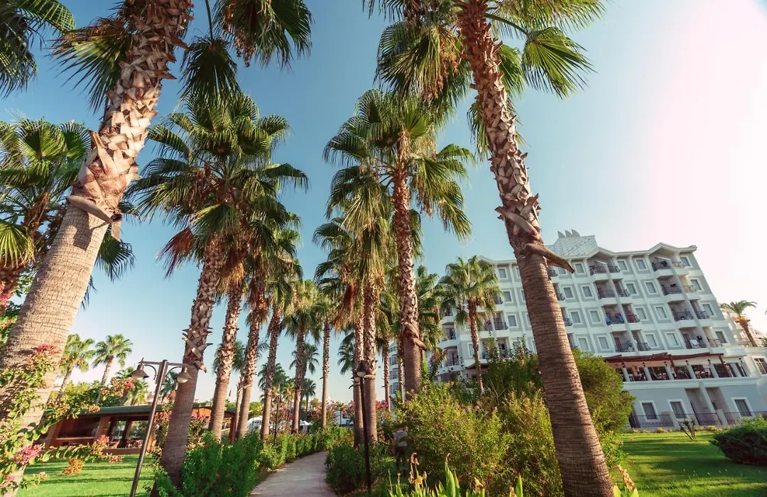 Royal Atlantis Beach-1