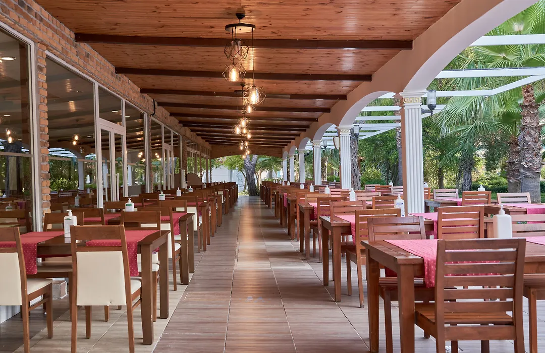 Maya Golf Hotel (Adults Only)-1