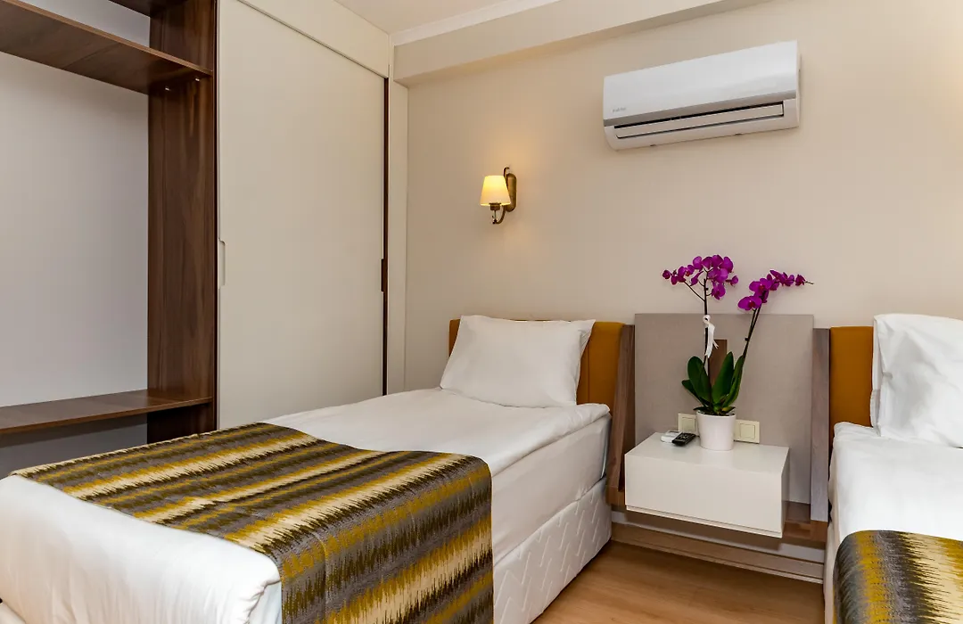 Happy Elegant Hotel-1