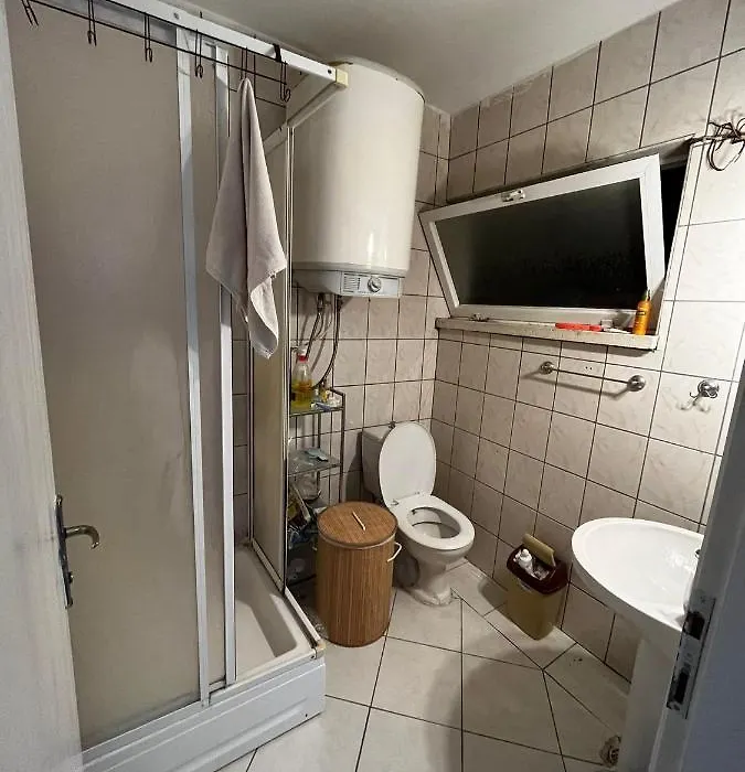 Gueney Tatil Sitesi-1