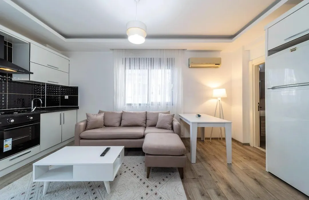 Comfy Flat With Central Location In Kepez Antalya-1