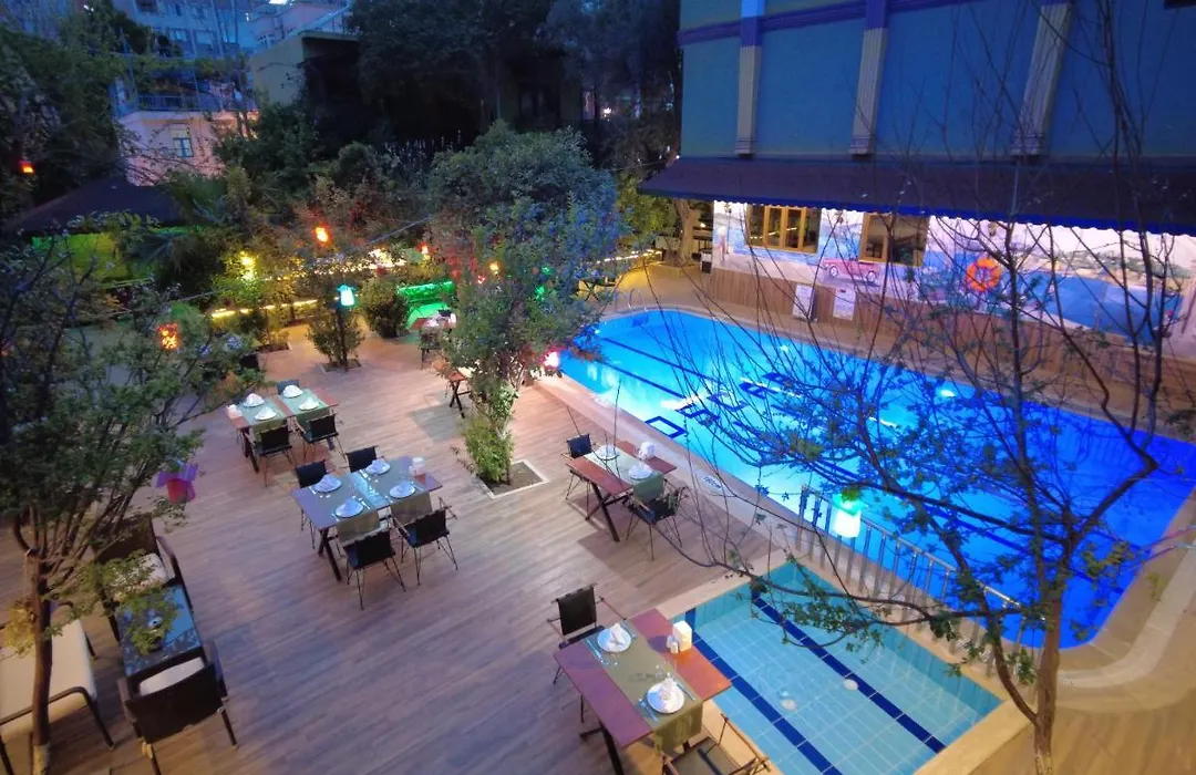 Oscar Hotel-1