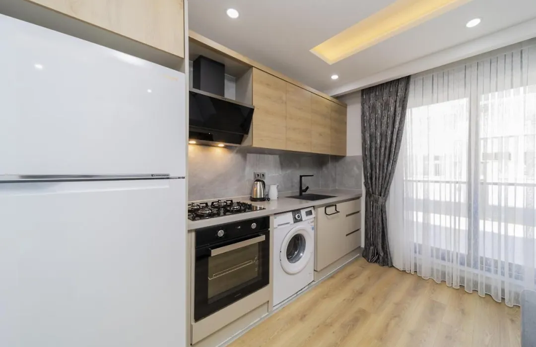 Chic Flat With Central Location In Muratpasa-1