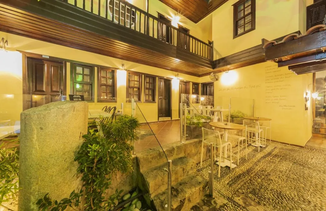 Amazing Flat Near Hadrians Gate-1