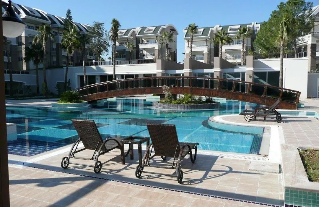 Outstanding 3 Bed Duplex In Popular Gated Community-1